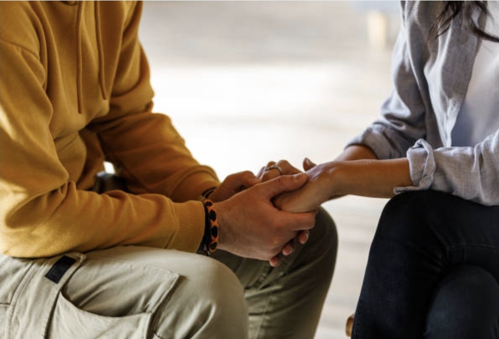 Thérapie de couple Gestalt : comprendre les blocages pour retrouver le lien vivant